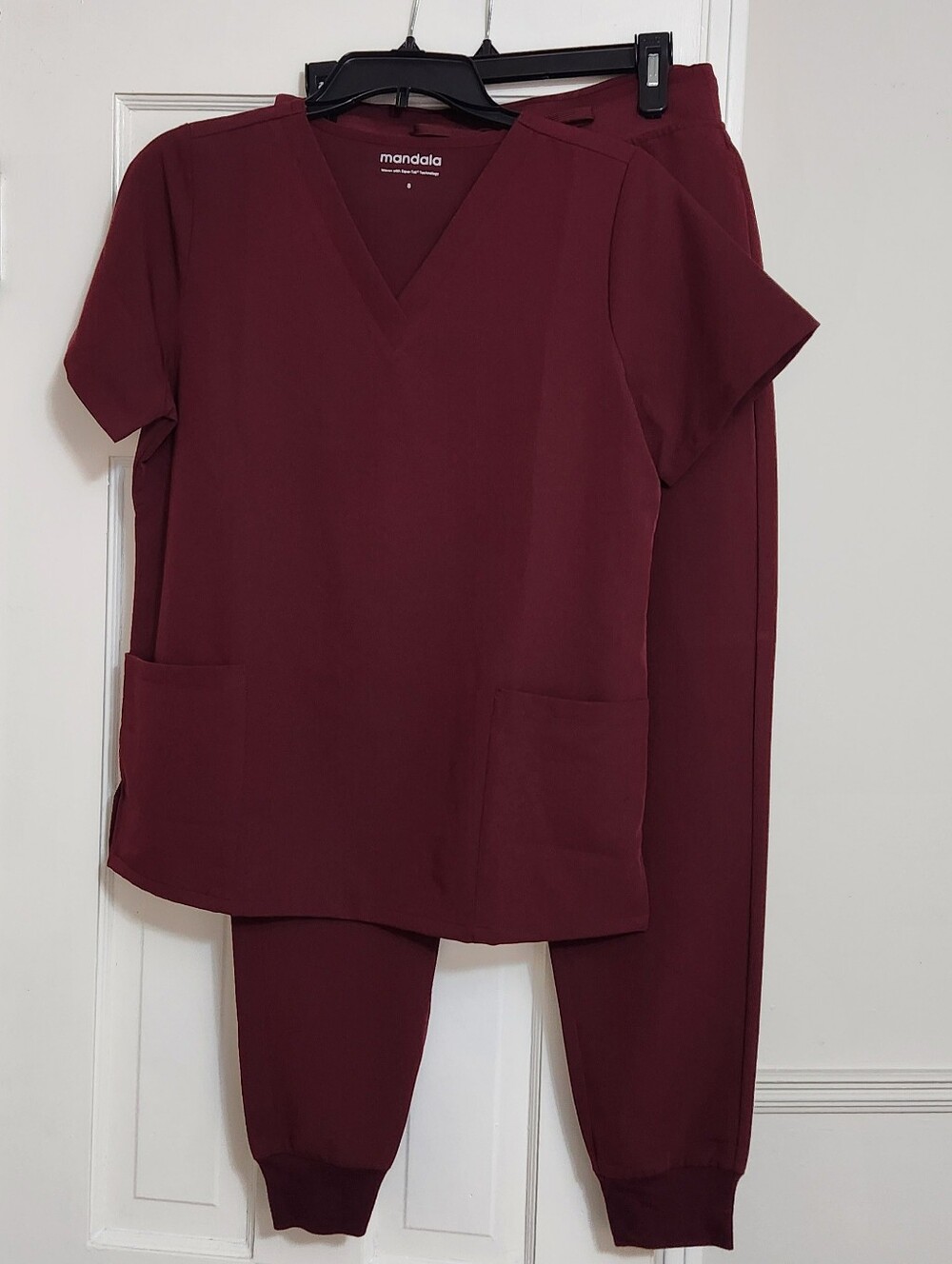 Women's Mandala Scrub Set Size S Wine EUC